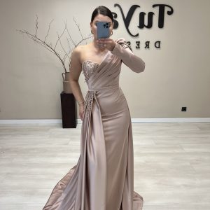 BEIGE ONESHOULDER